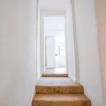 Ideal Uxbridge Hub, 3 Bed Flat Next To The Station Exterior photo